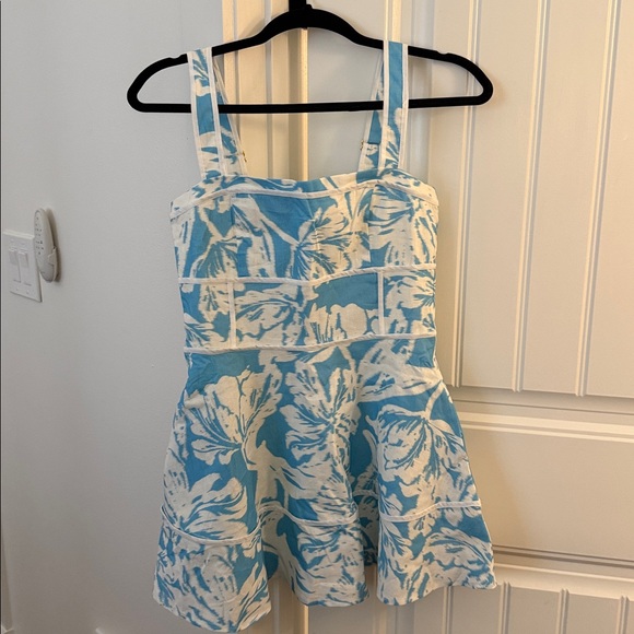 Sabo Maliyah Dress - Floral Blue and White Dress - Picture 4 of 9